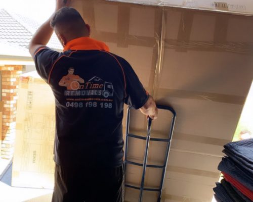 Household packing and unpacking services for an easier relocation