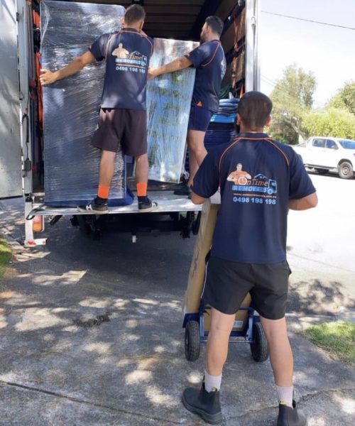 Trusted house movers assisting with local residential moves